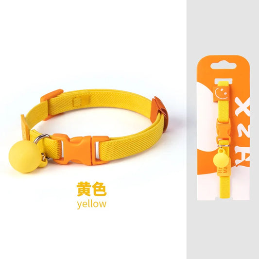 Collier pour animaux de compagnie réglable coloré avec cloche