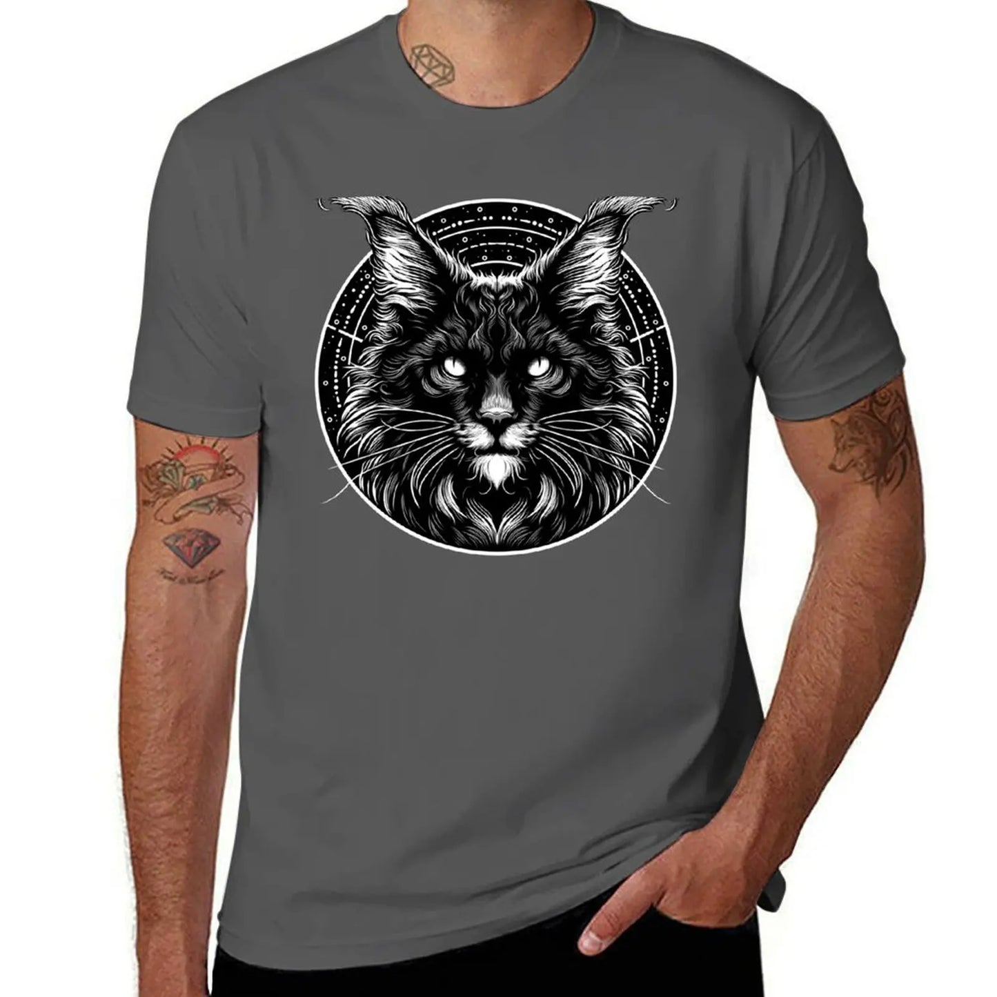 Majestic Maine Coon T-Shirt