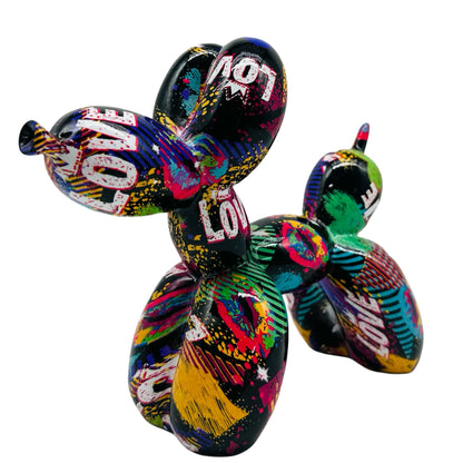 Sculpture vibrante de chien de ballon de graffiti