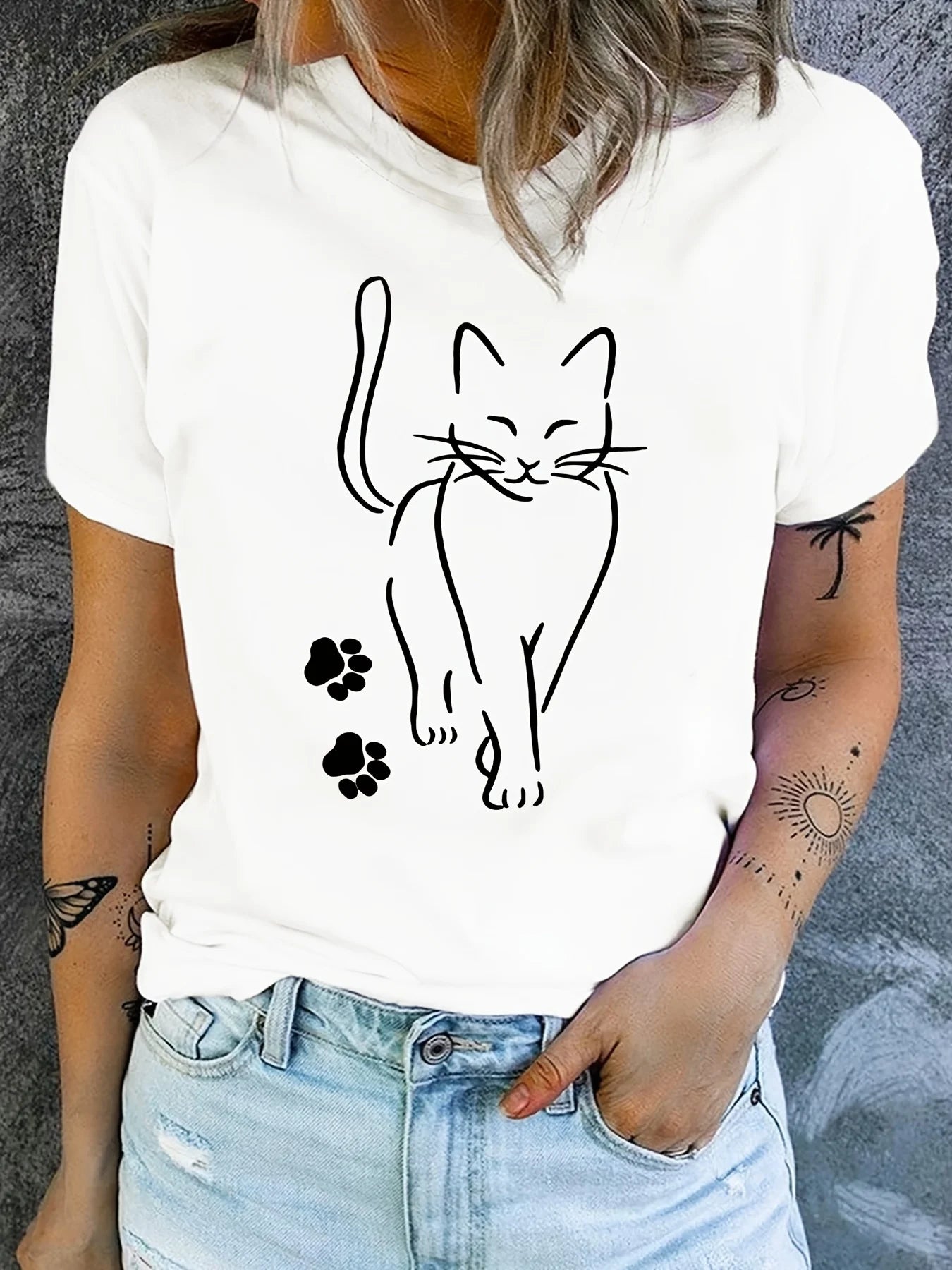T-shirt con stampa gatto e zampa da donna