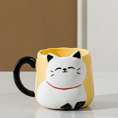 Tasse mignonne de chat de dessin animé
