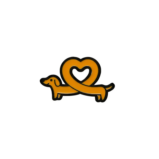 Alfinete de esmalte Dachshund embrulhado em coração