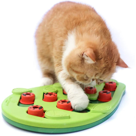 Leaf-Shaped Cat Treat Puzzle