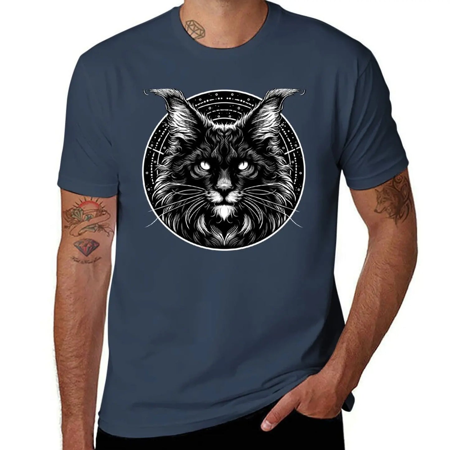 Majestic Maine Coon T-Shirt