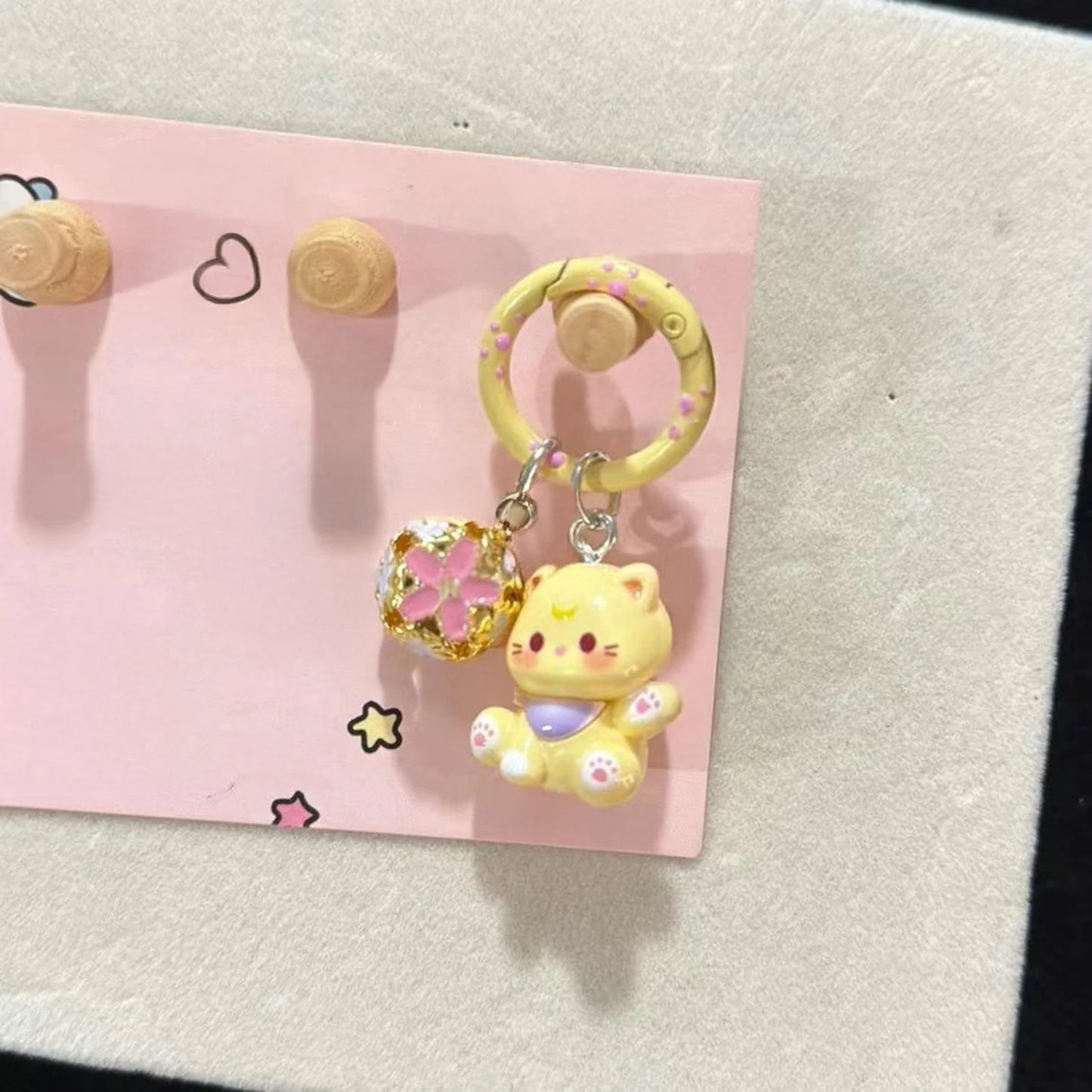 Porte-clés Kitty mignon avec cloche