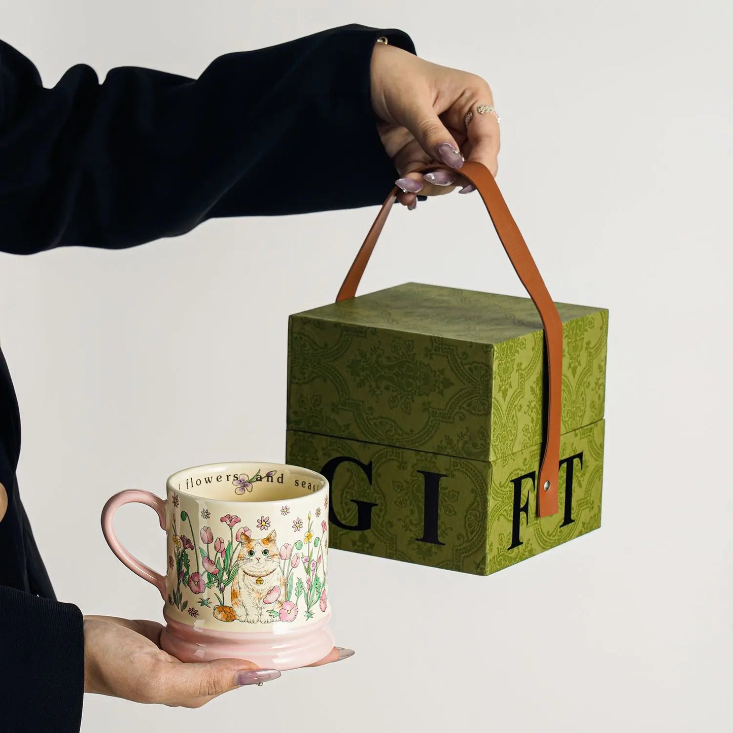 Niedliche Katzen-Keramiktasse mit Blumen